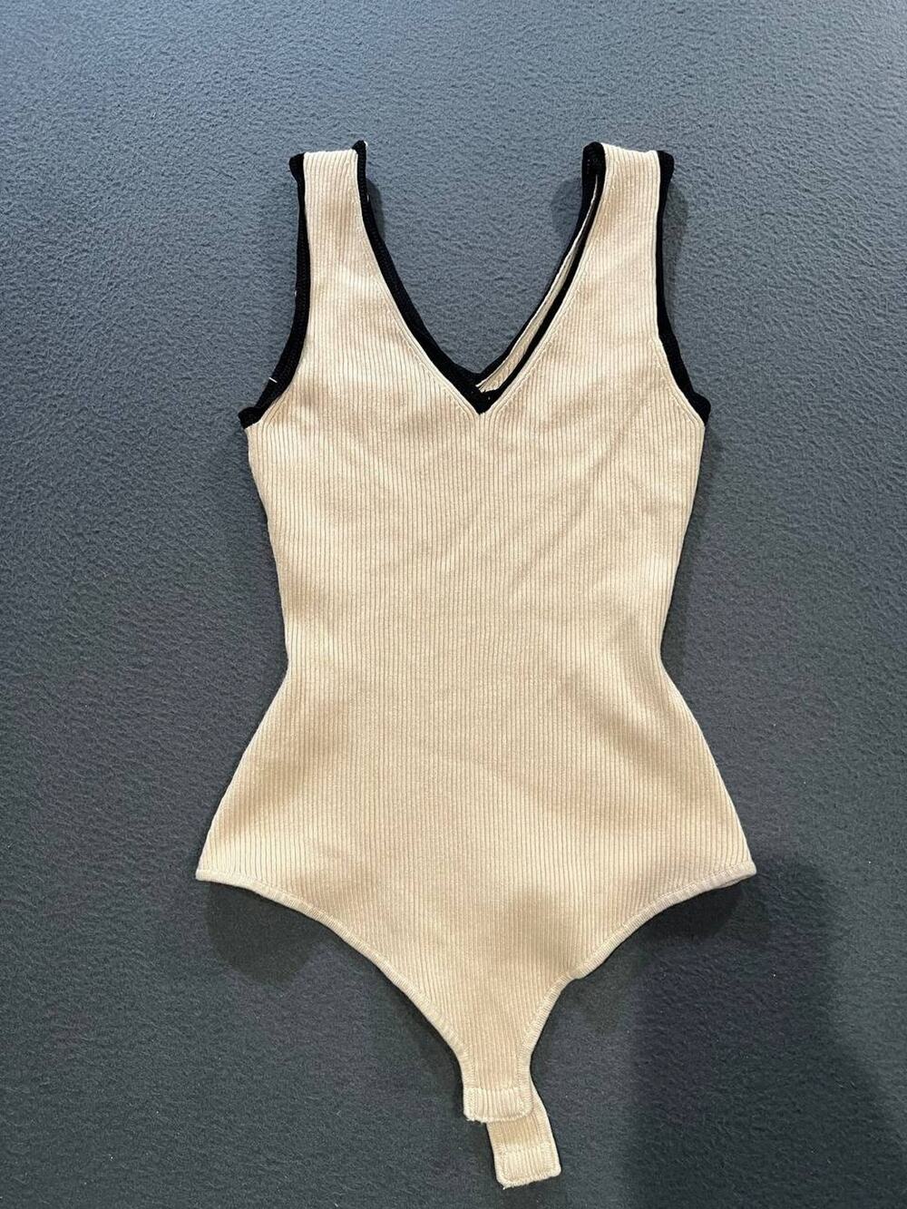 CAROLINE CONSTAS Sleeveless Bodysuit babydoll Crochet Trim V-Neck Medium A011017
